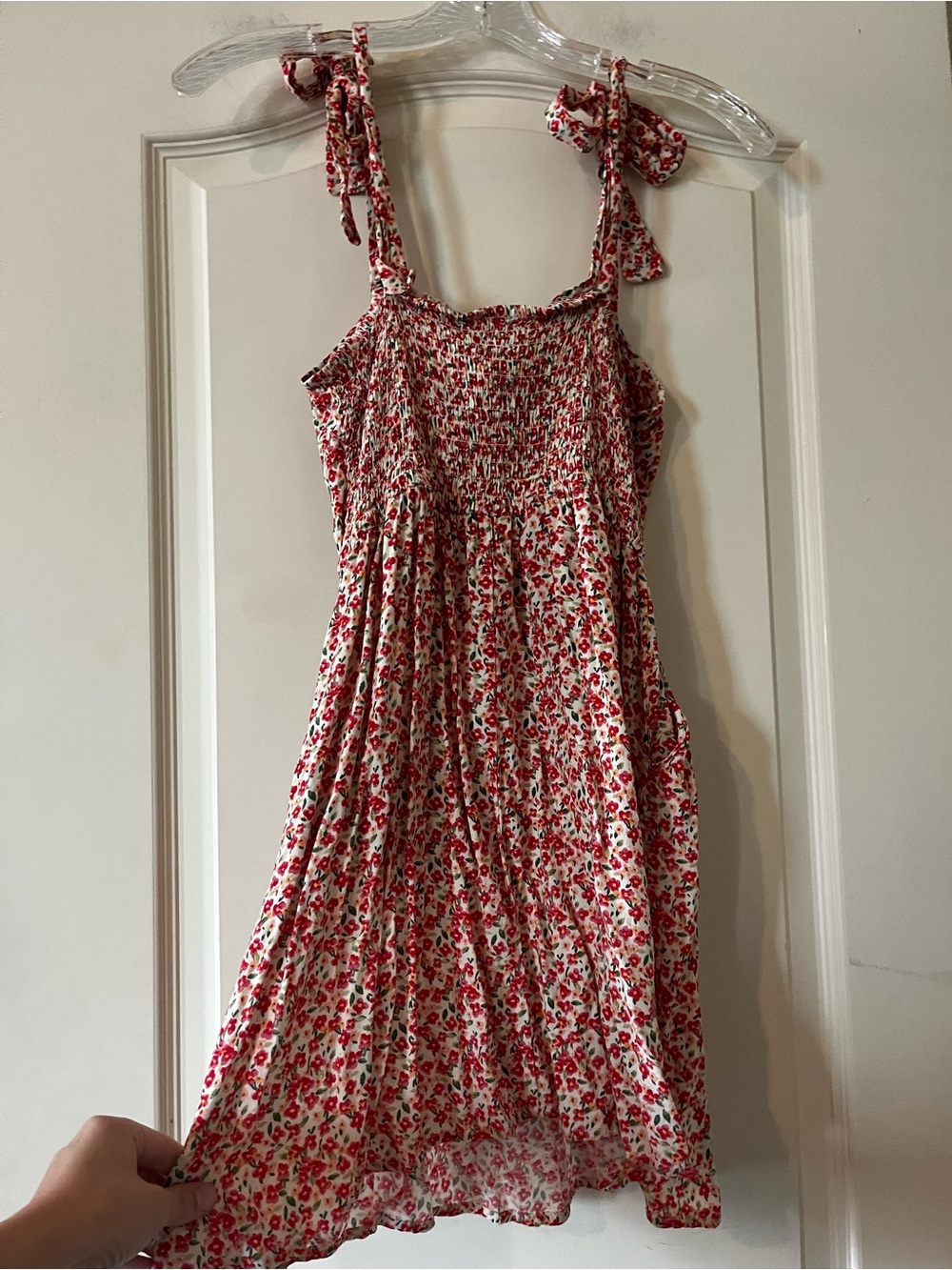 AUW Cream Sundress with Red and Pink Floral Print Juniors Size Small - Picture 2 of 10